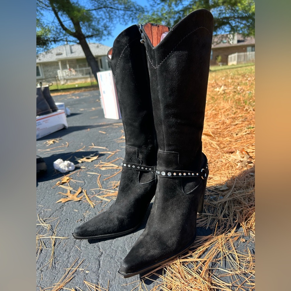 Donald Pliner Italian suede leather heeled boots sz 8 Medium